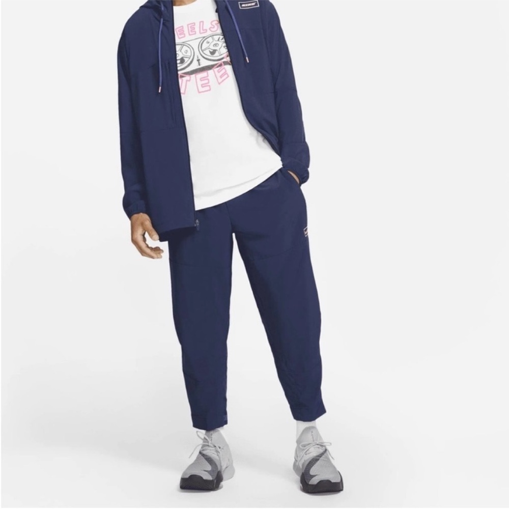 NWOT Nike Sport Clash Training Joggers